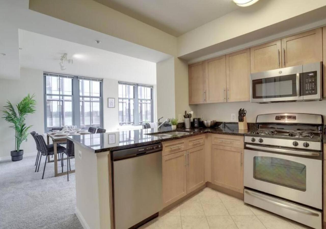 Splendid 2 Bedroom Condo At Pentagon City Arlington Buitenkant foto