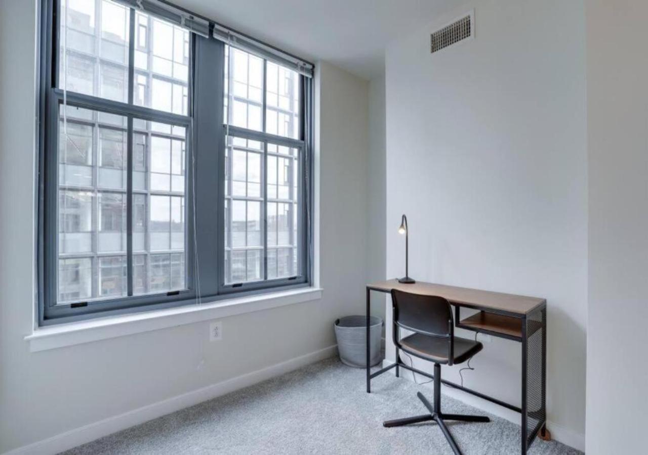 Splendid 2 Bedroom Condo At Pentagon City Arlington Buitenkant foto