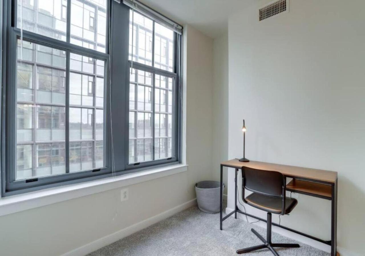 Splendid 2 Bedroom Condo At Pentagon City Arlington Buitenkant foto