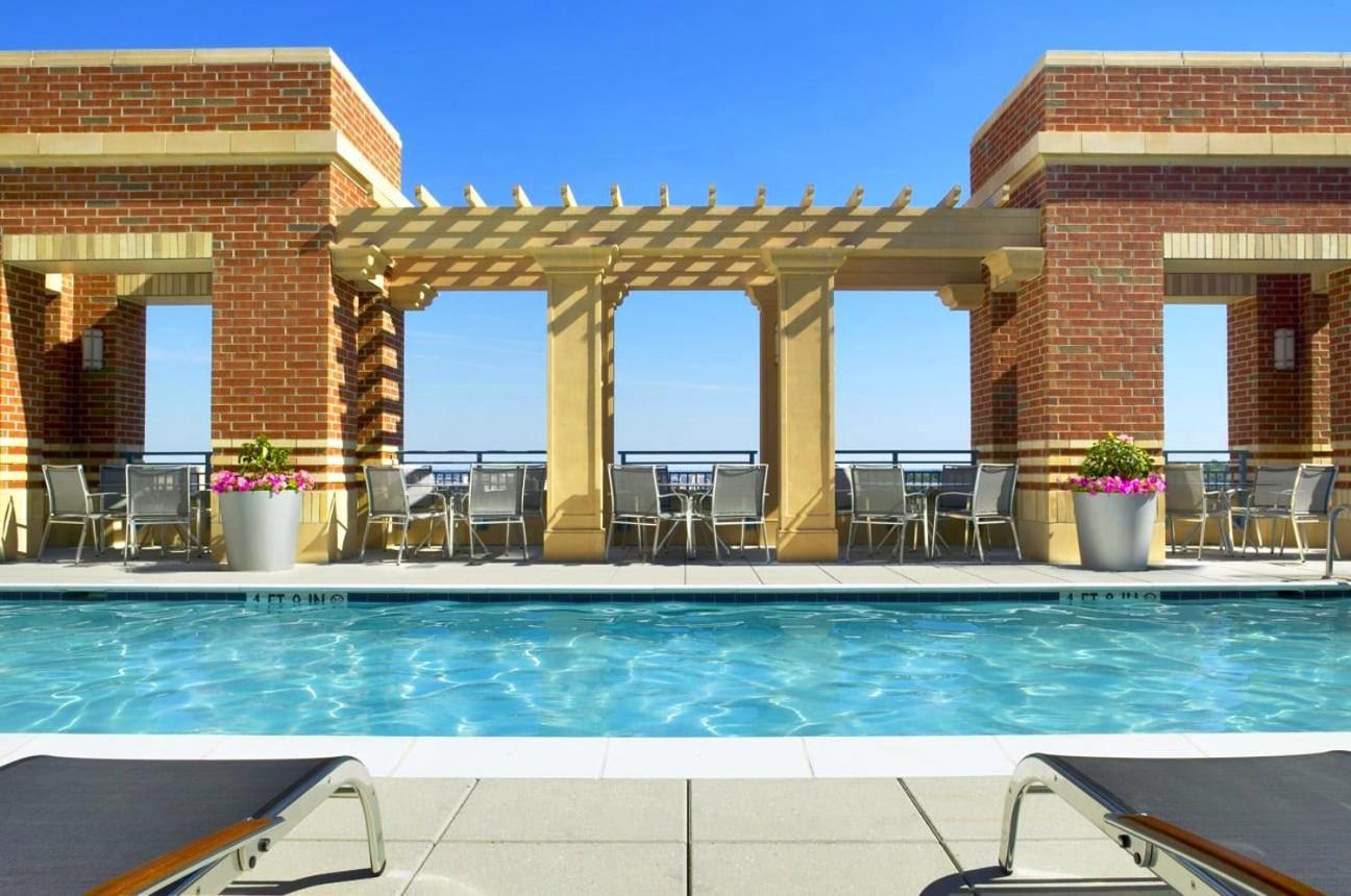 Splendid 2 Bedroom Condo At Pentagon City Arlington Buitenkant foto